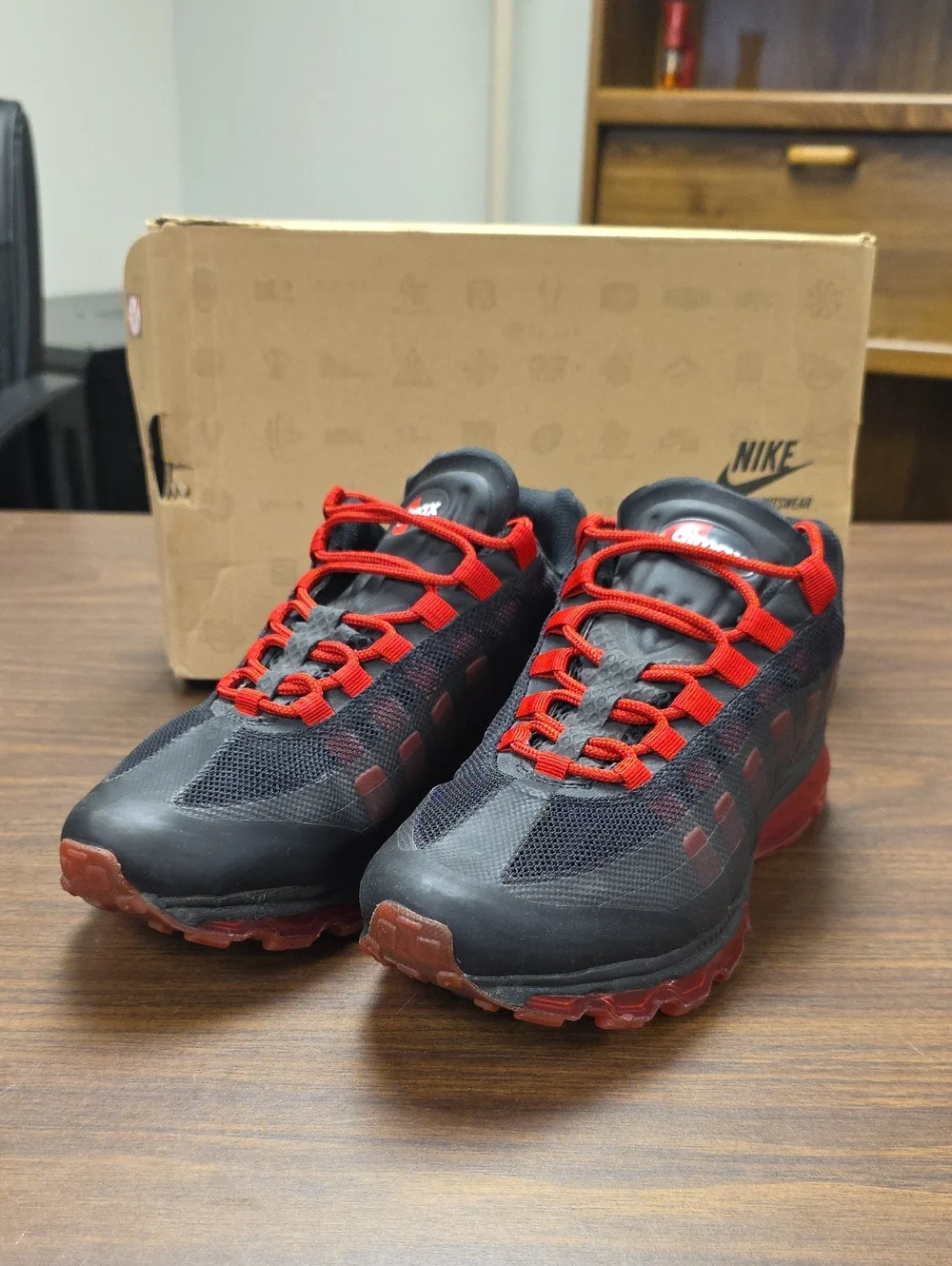 Nike Air Max 95(+) BB WTM (2013) Black/Sport Red 511307-061 Men's 8.5
